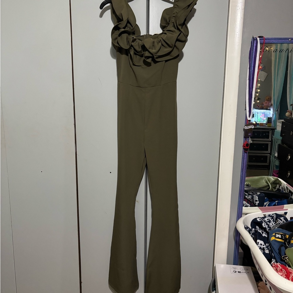 Tea n Cup Green Ruffle Neck Jumpsuit